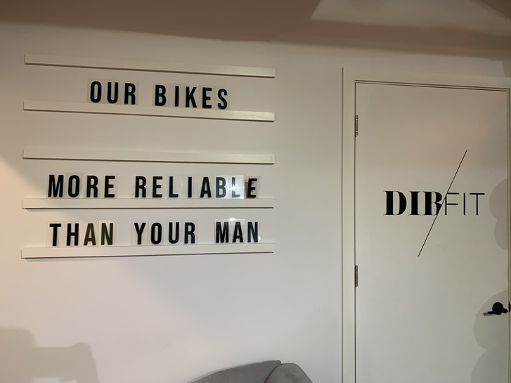 Dibfit cycle marquee sign