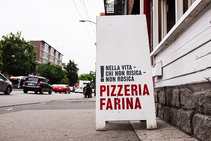 Pizzeria Farina Exterior