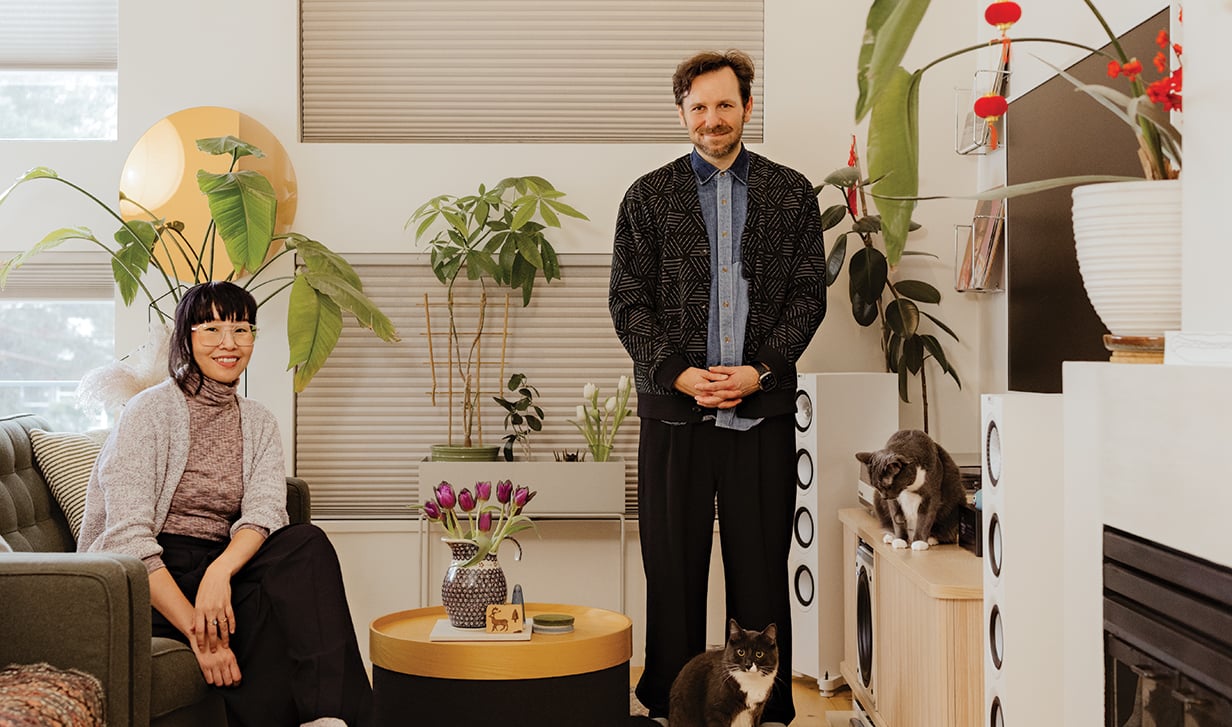 amy tran and tomasz wagner in their living room